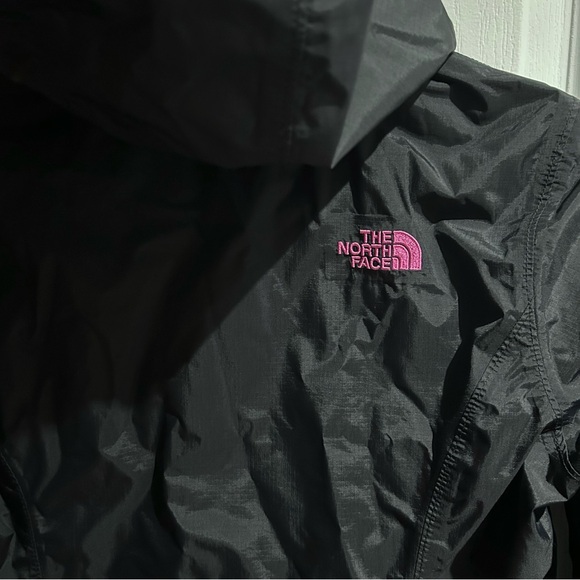 The North Face pink ribbon women hooded jacket size S - Picture 6 of 6